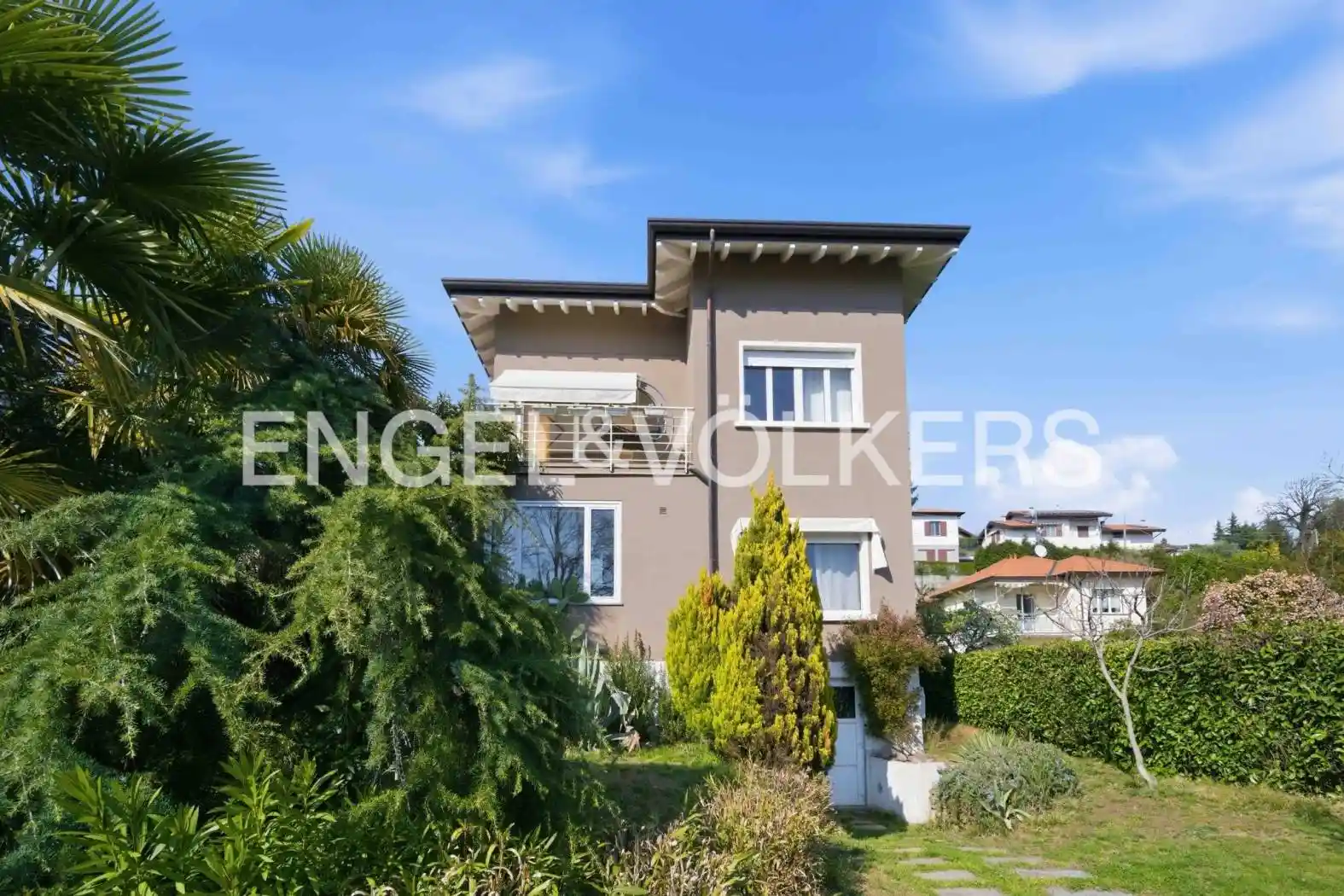 Villa in vendita a Varese