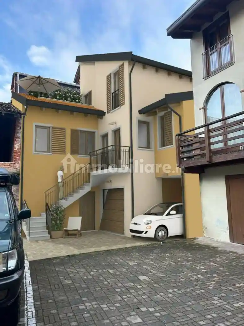 Villa in vendita a Cameri