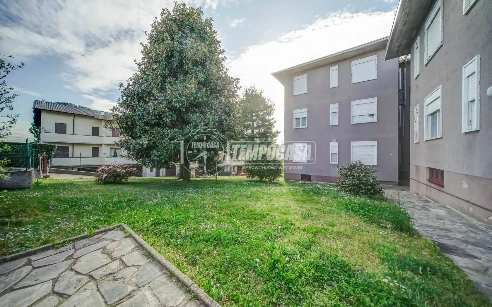 Appartamento in vendita a Castronno