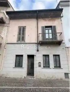 Casa indipendente in vendita a Cislago