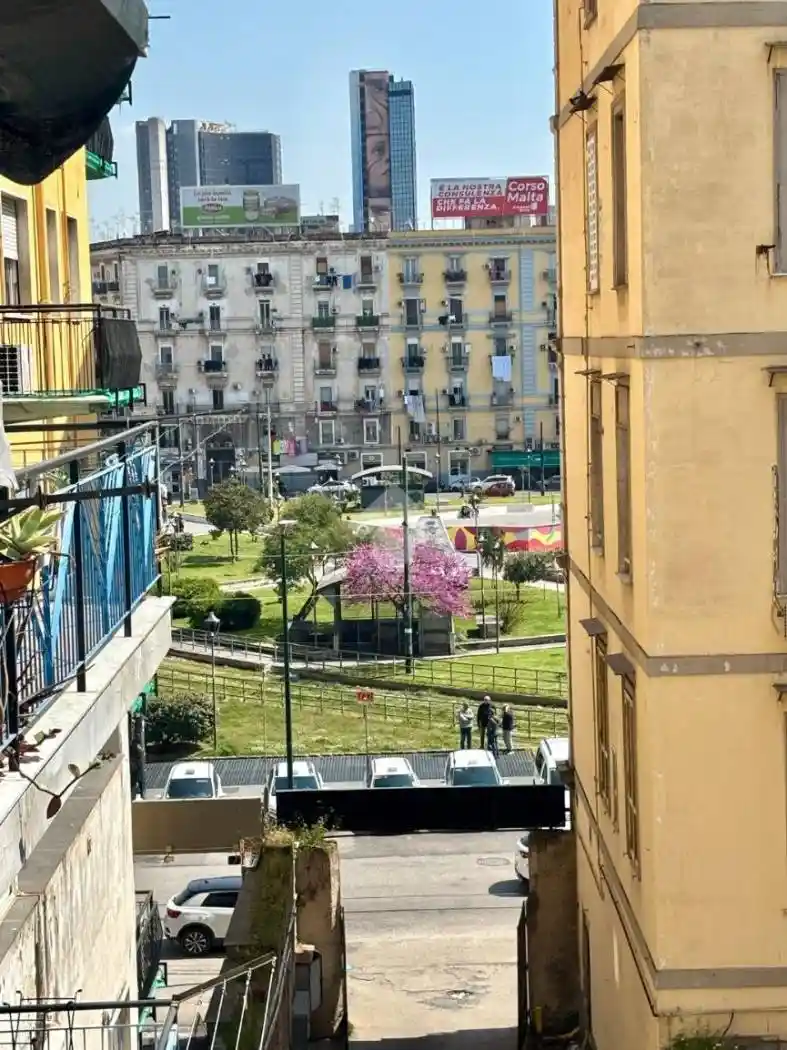 Appartamento in vendita a Napoli