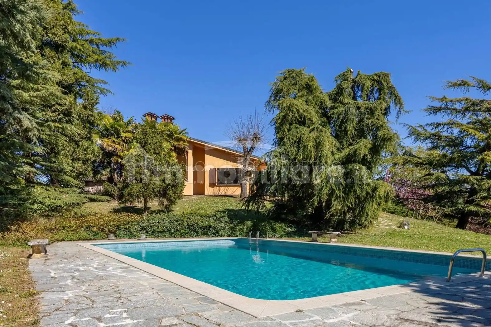 Villa in vendita a Lu e Cuccaro Monferrato