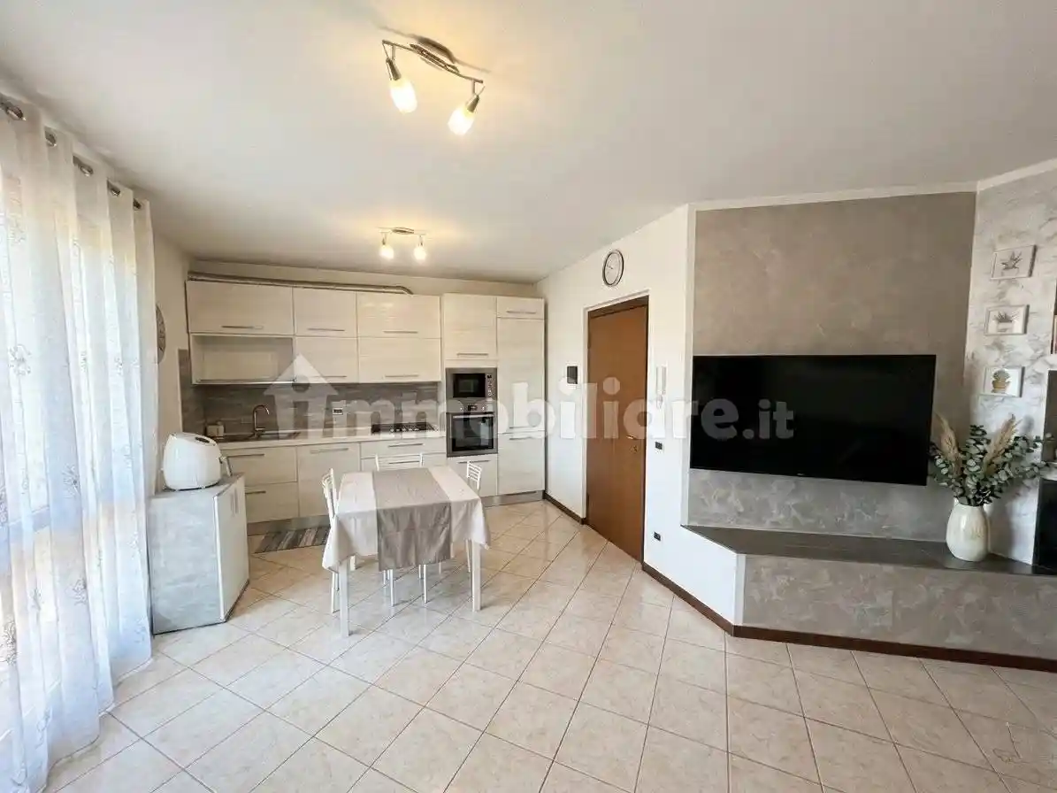 Appartamento in vendita a Colognola Ai Colli