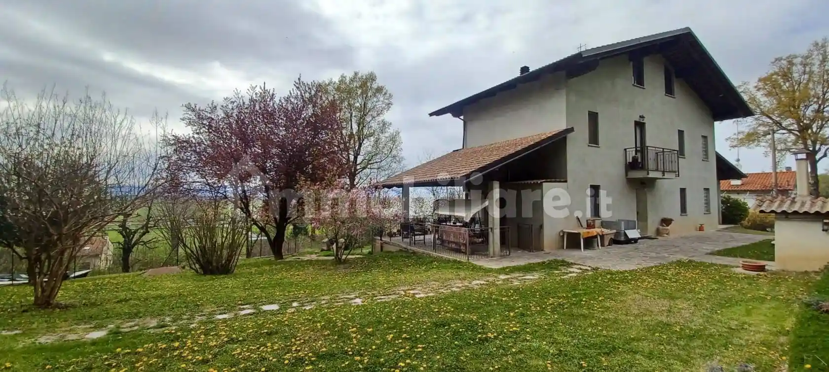 Villa in vendita a Bra
