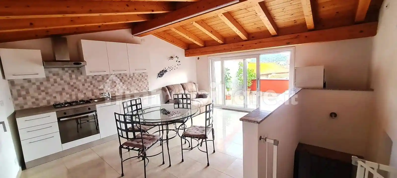 Palazzo - Edificio in vendita a Camporosso