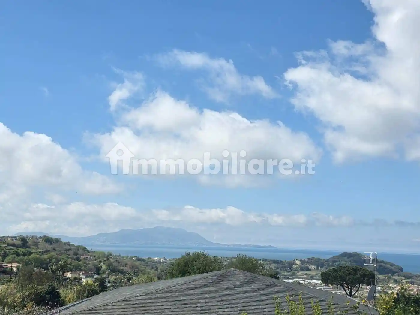 Villa in affitto a Pozzuoli