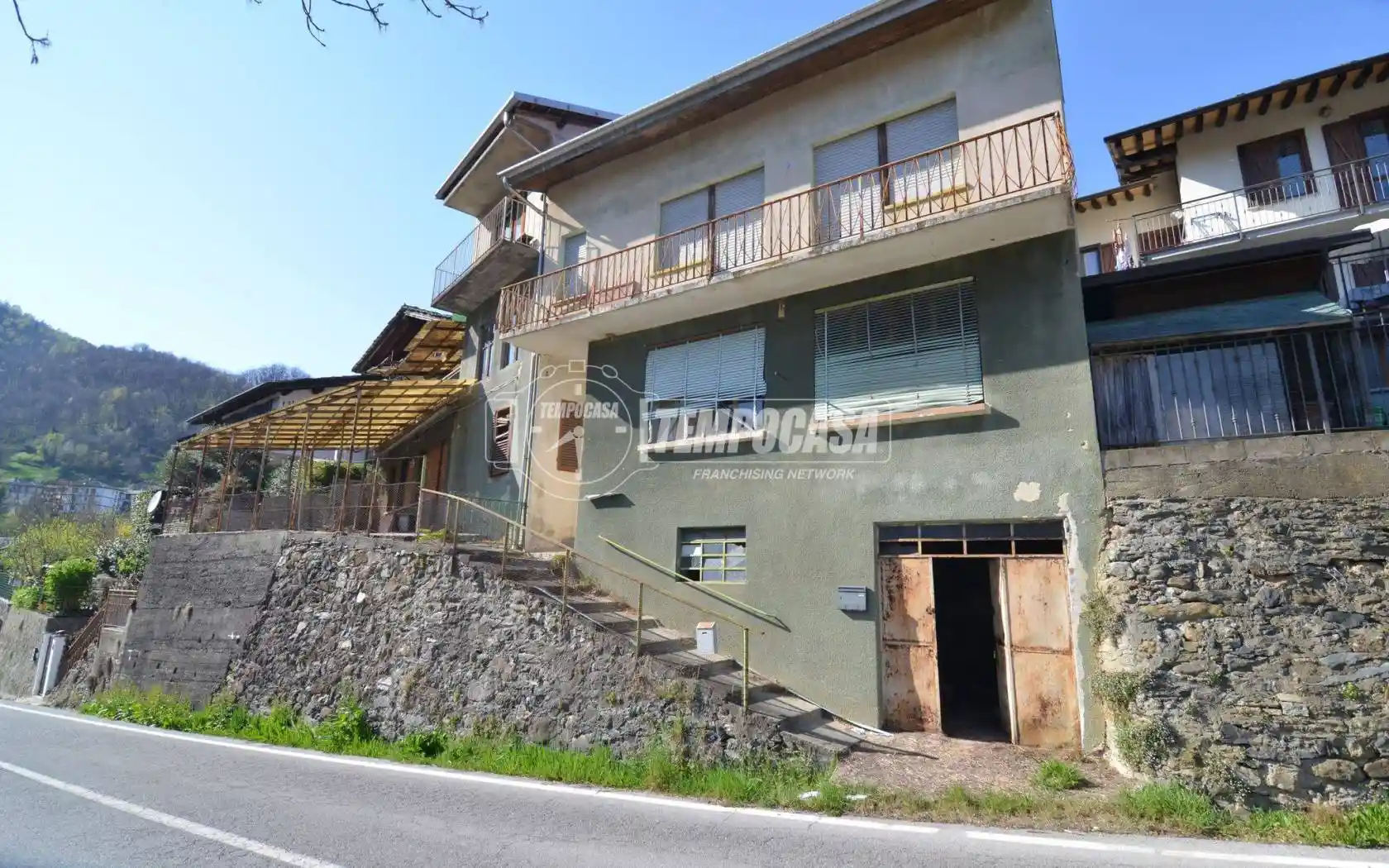 Casa indipendente in vendita a Traves