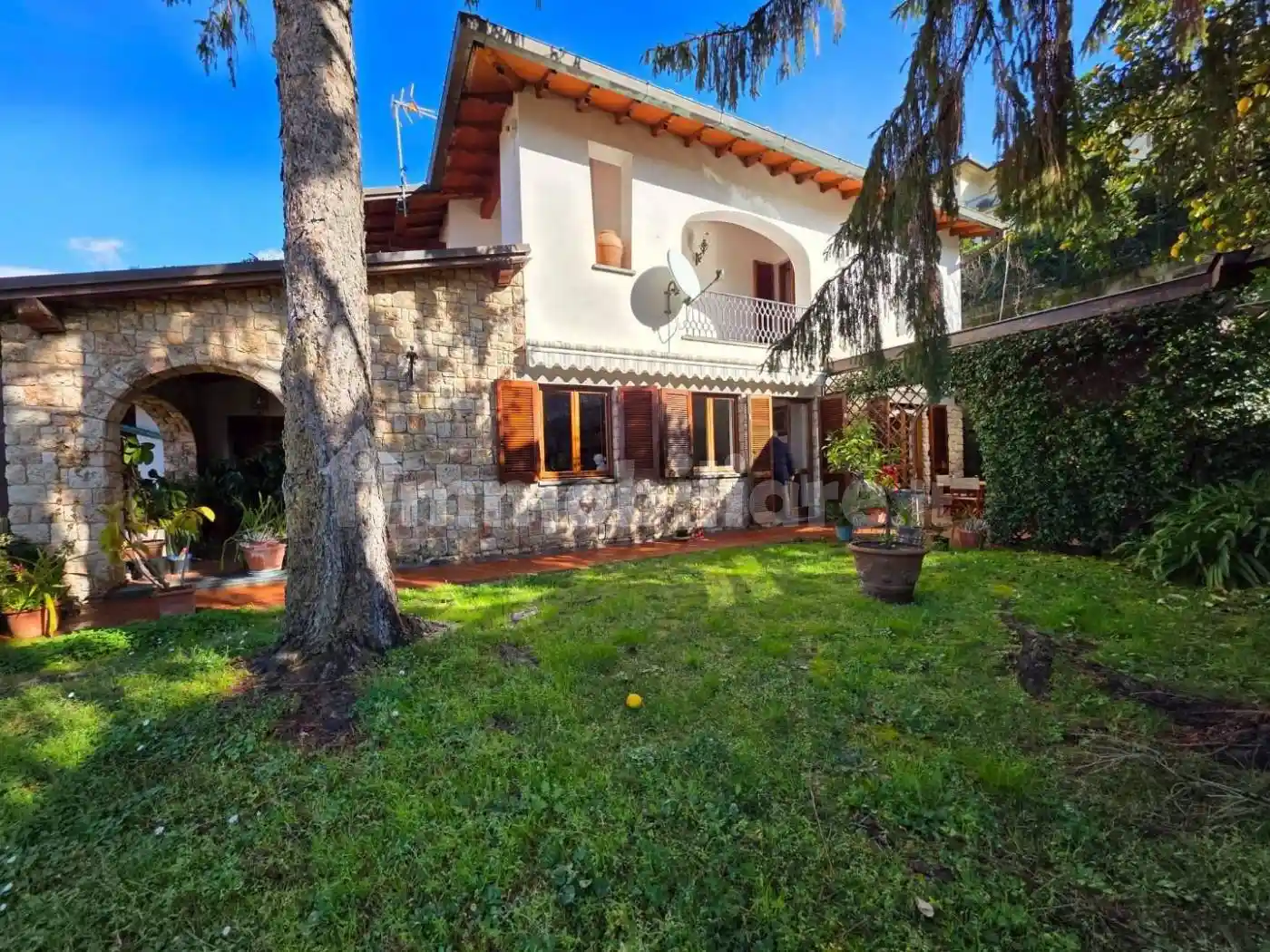 Villetta a schiera in vendita a Massa