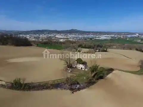 Rustico - Casale in vendita a Fano