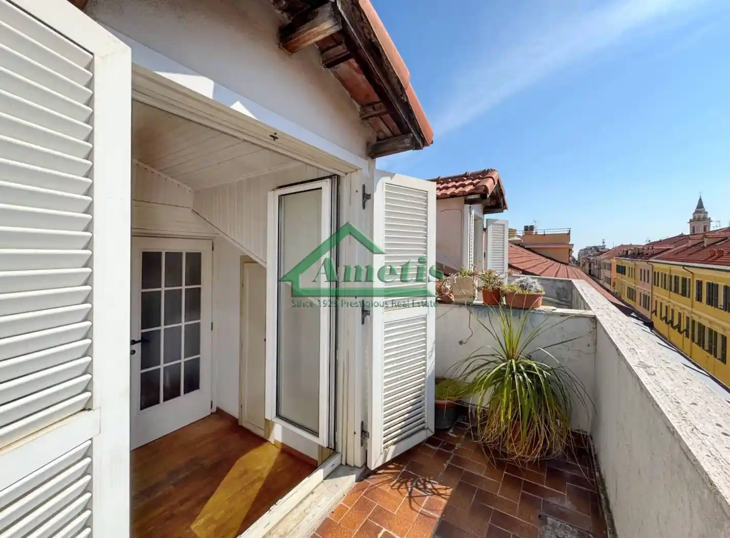 Appartamento in vendita a Imperia