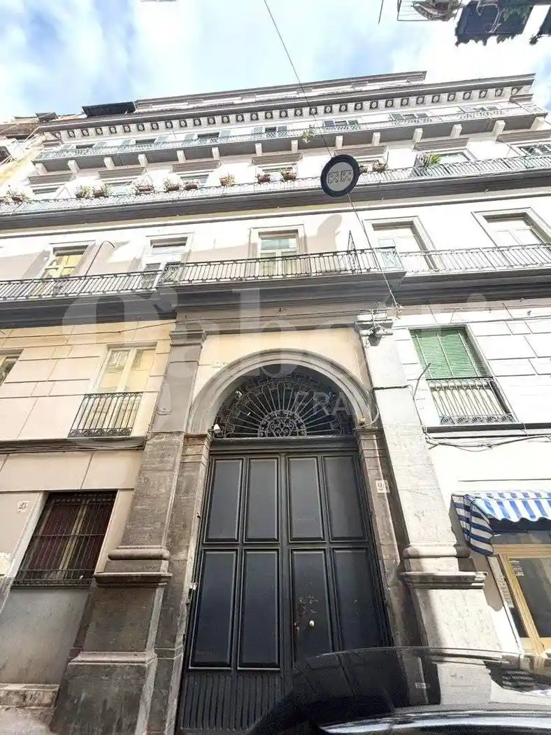 Appartamento in vendita a Napoli