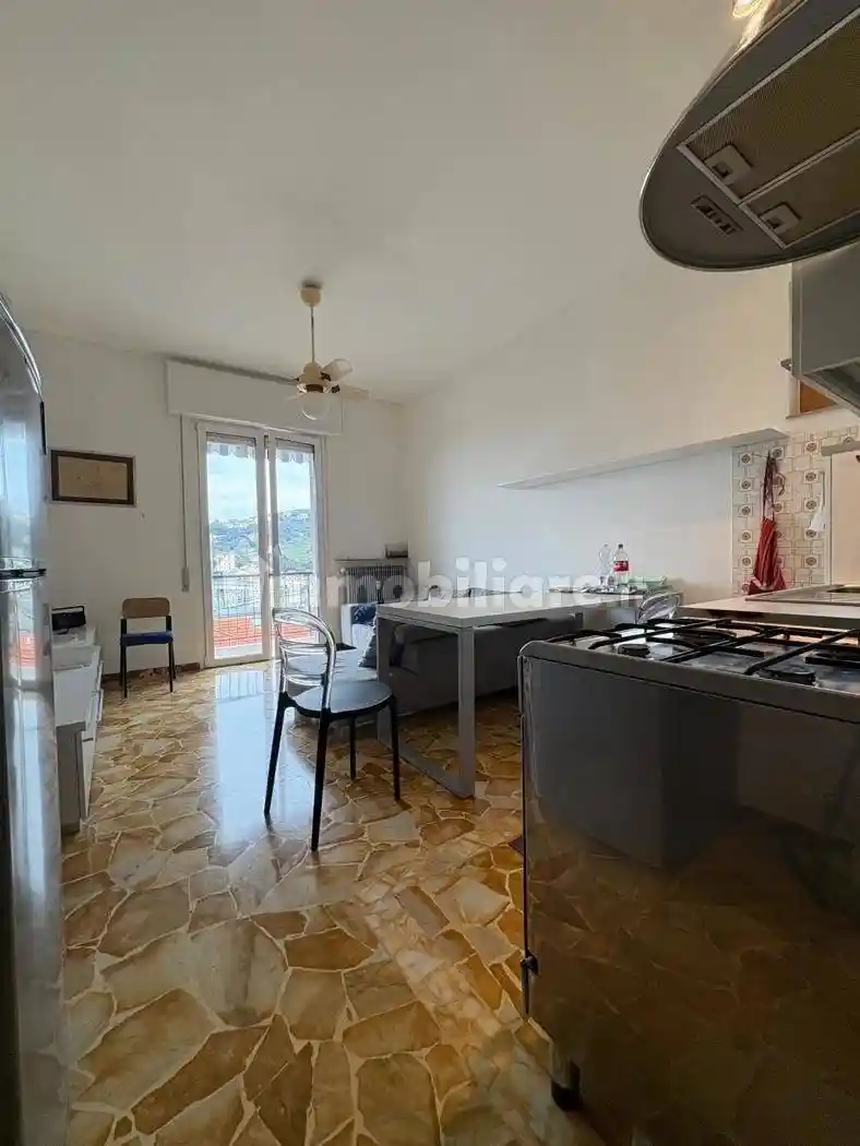 Appartamento in vendita a Varazze