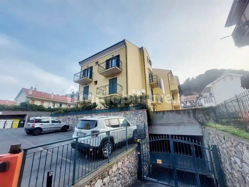 Appartamento in vendita a Toirano