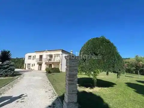 Rustico - Casale in vendita a Bucchianico