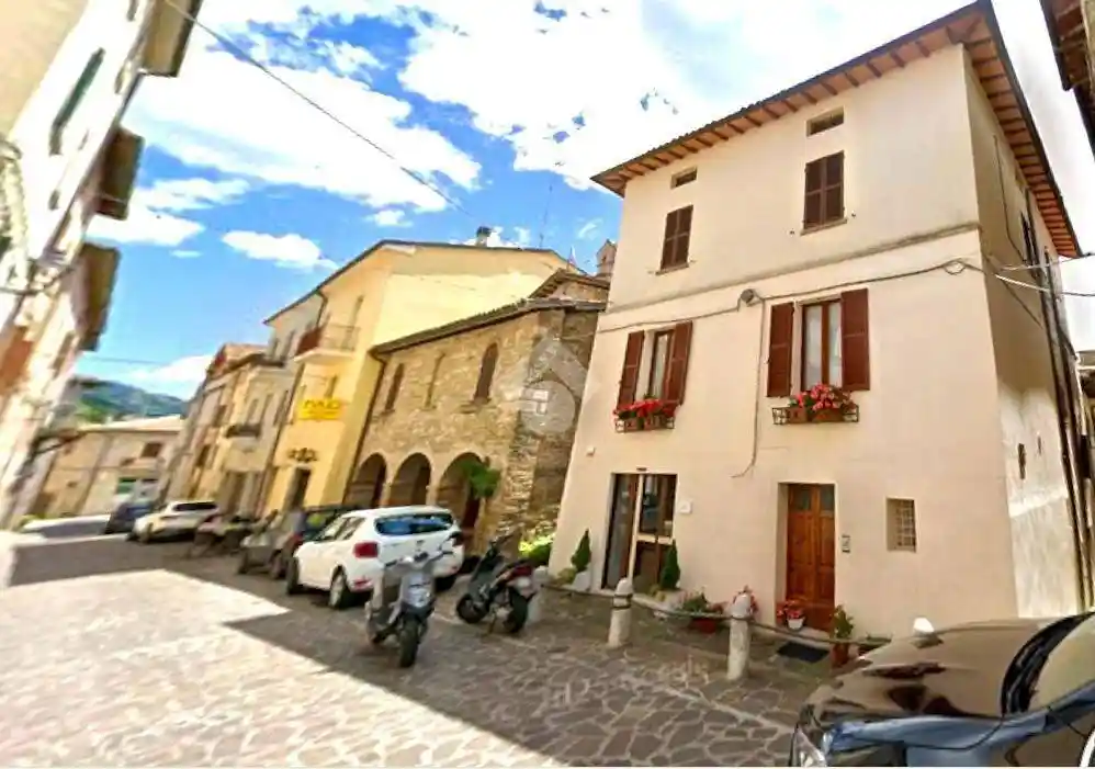 Appartamento in vendita a Scheggia e Pascelupo