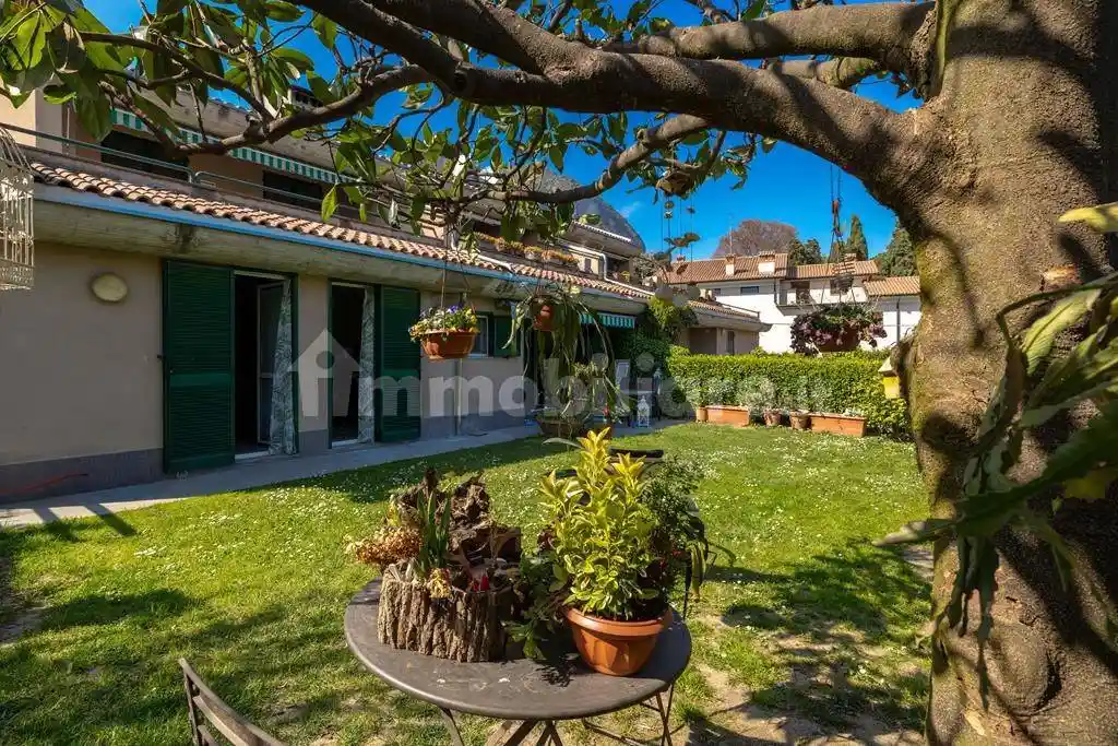 Appartamento in vendita a Griante