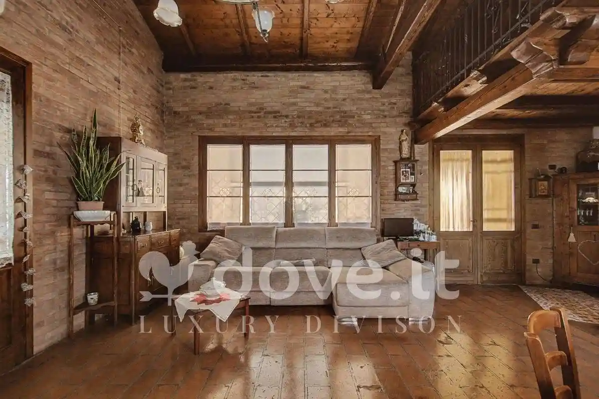 Villa in vendita a Terre del Reno