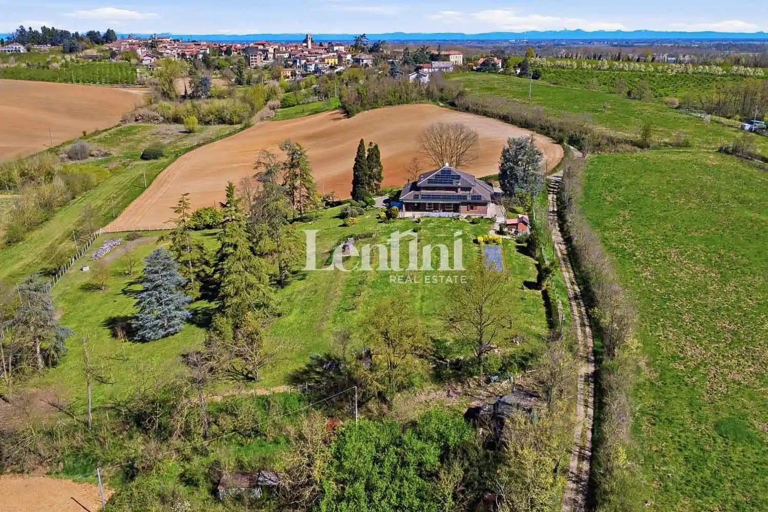 Villa in vendita a Valenza