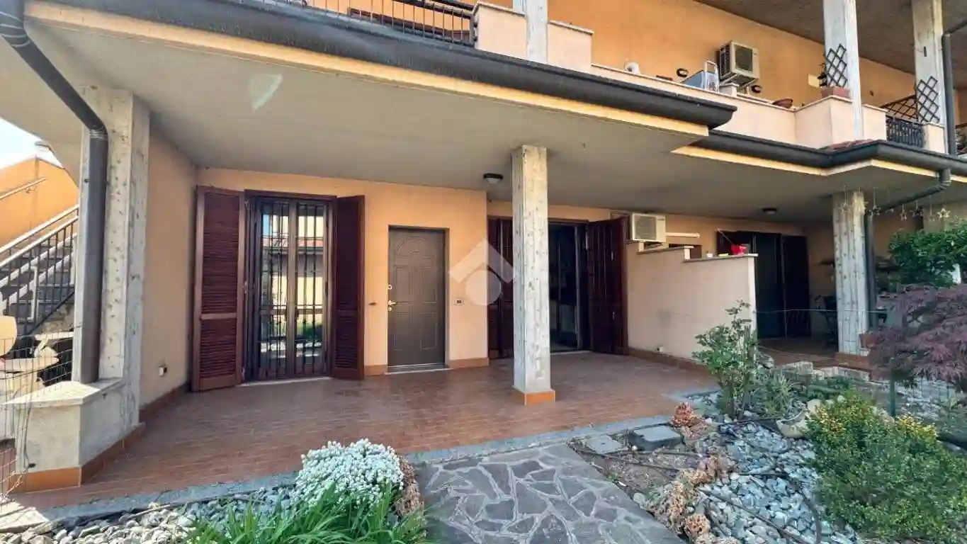 Villetta a schiera - foto 2