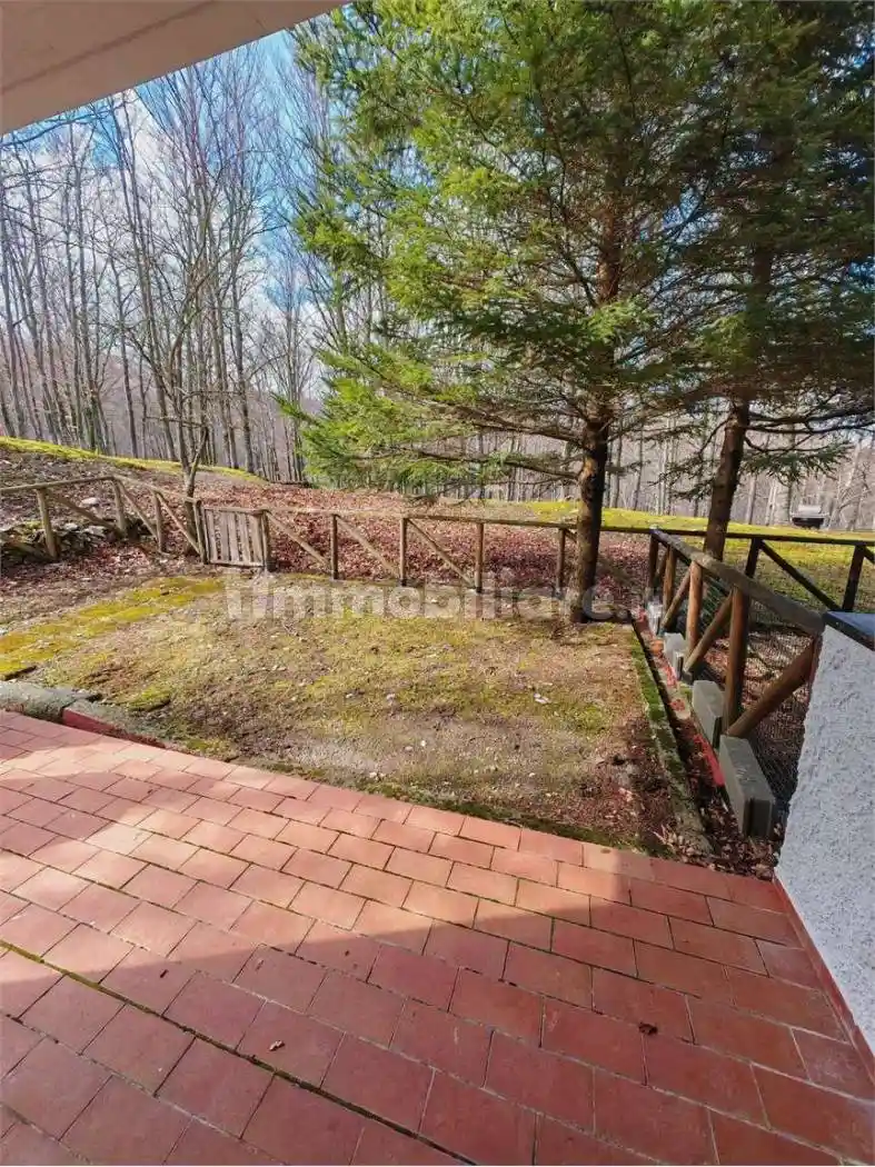 Appartamento in vendita a Ventasso