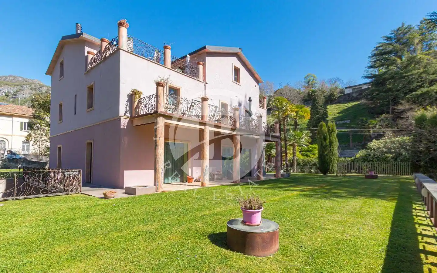 Villa in vendita a Tremezzina