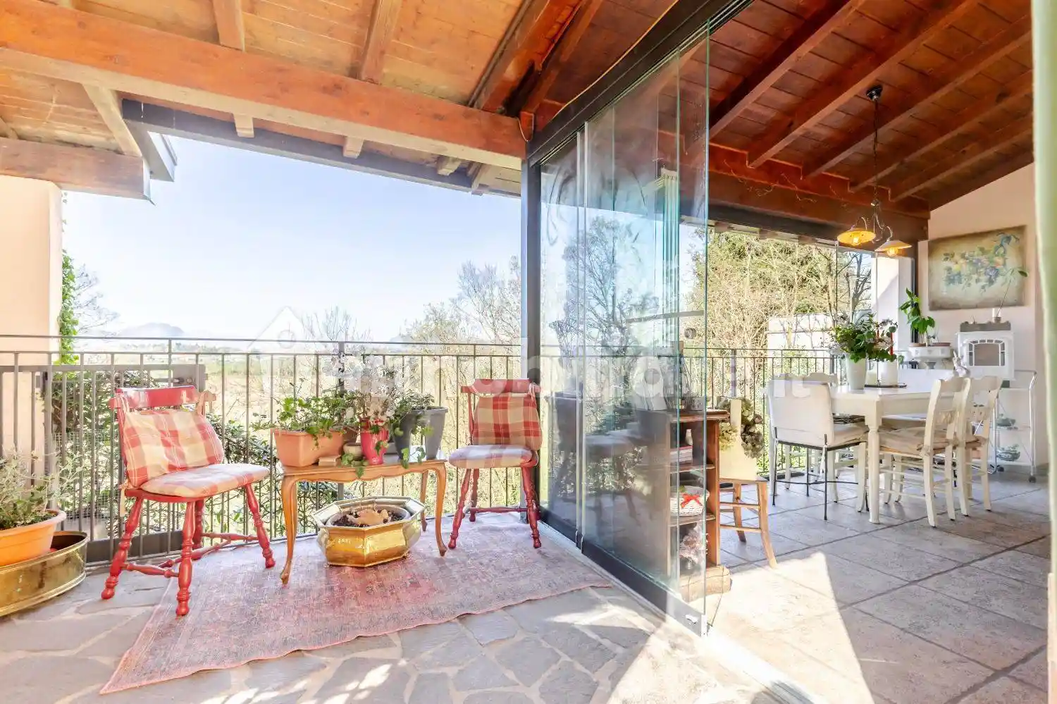 Casa indipendente in vendita a Vedano Olona