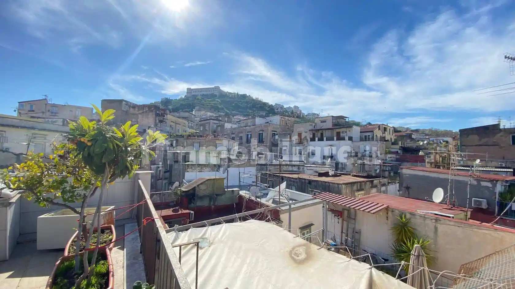 Appartamento in vendita a Napoli