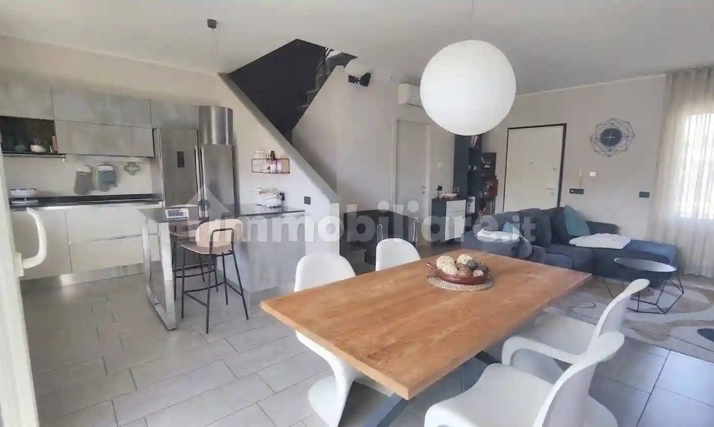 Villetta a schiera - foto 2