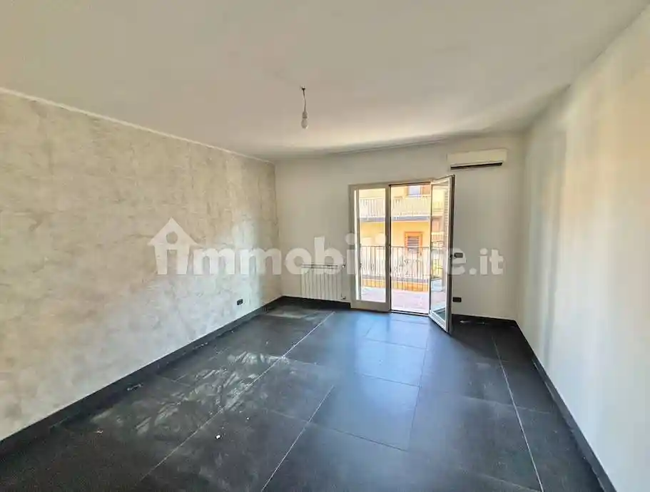 Appartamento in vendita a Aci Castello