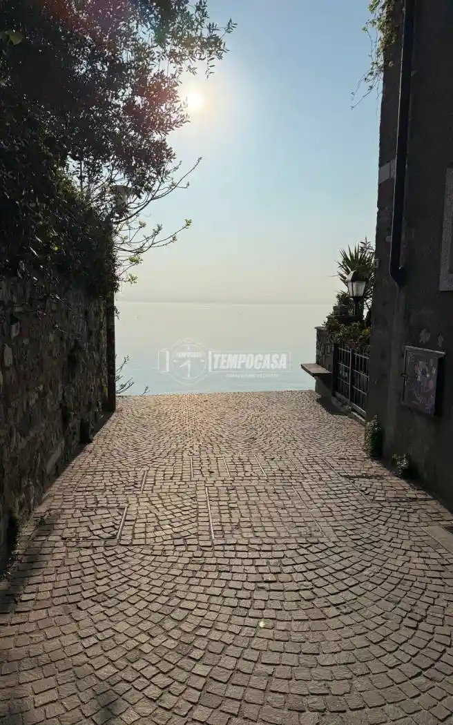 Appartamento in affitto a Sirmione
