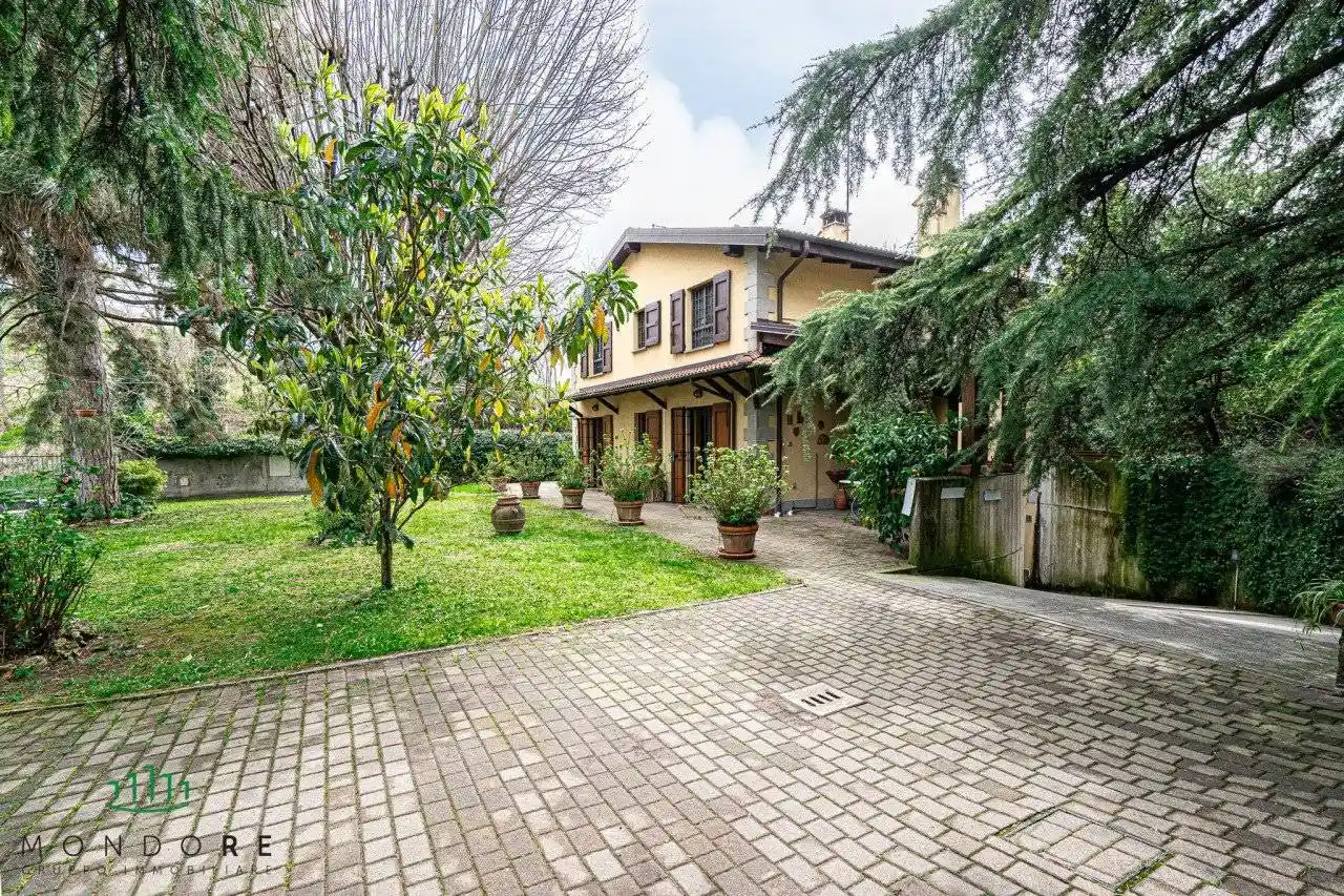 Villa in vendita a Pianoro