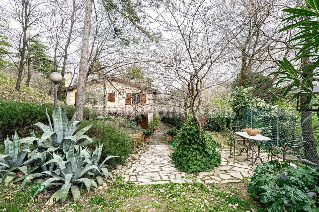 Villa in vendita a Pianoro