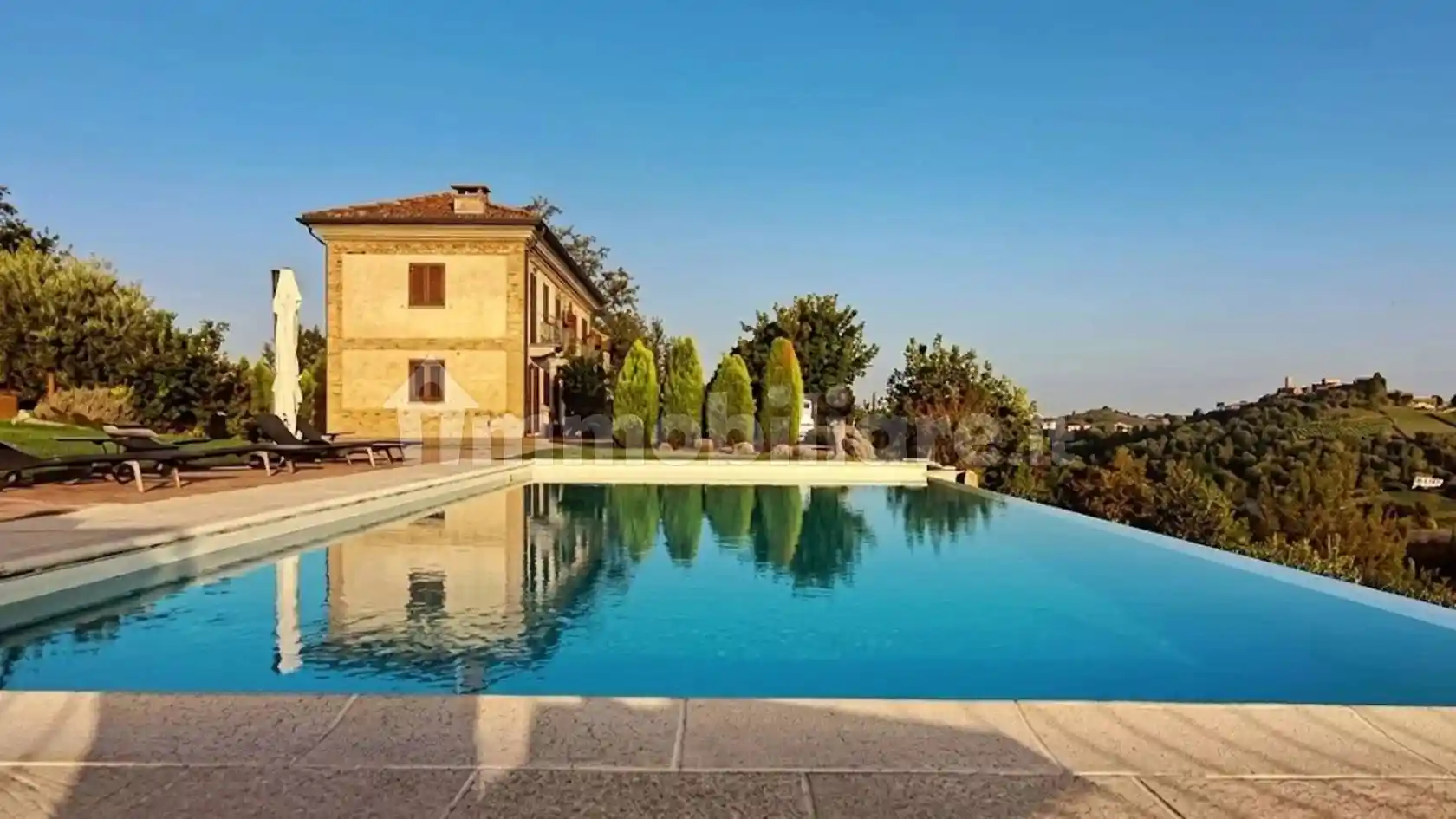 Villa in vendita a Vigliano d'Asti