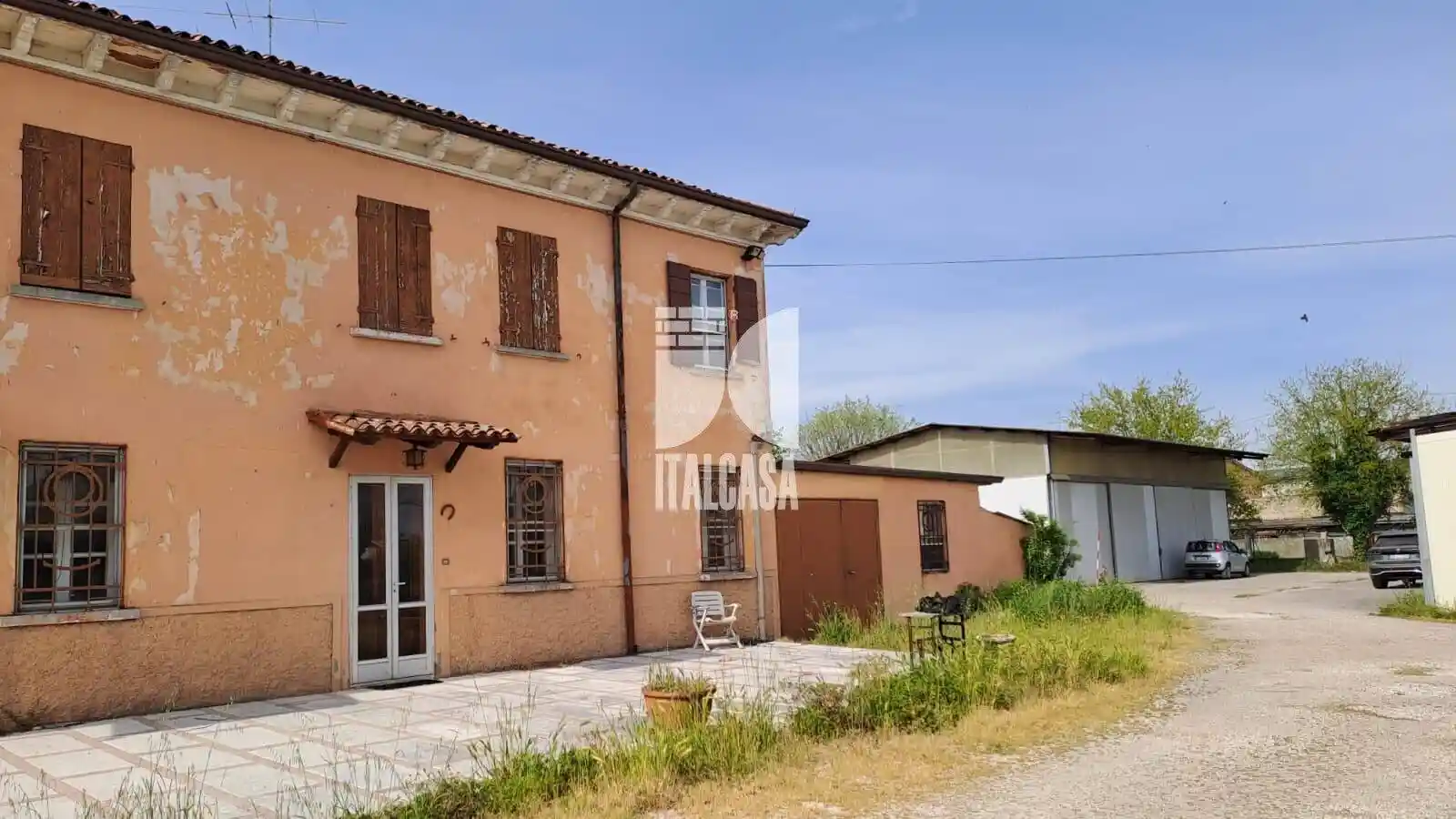 Villa in vendita a Roverbella