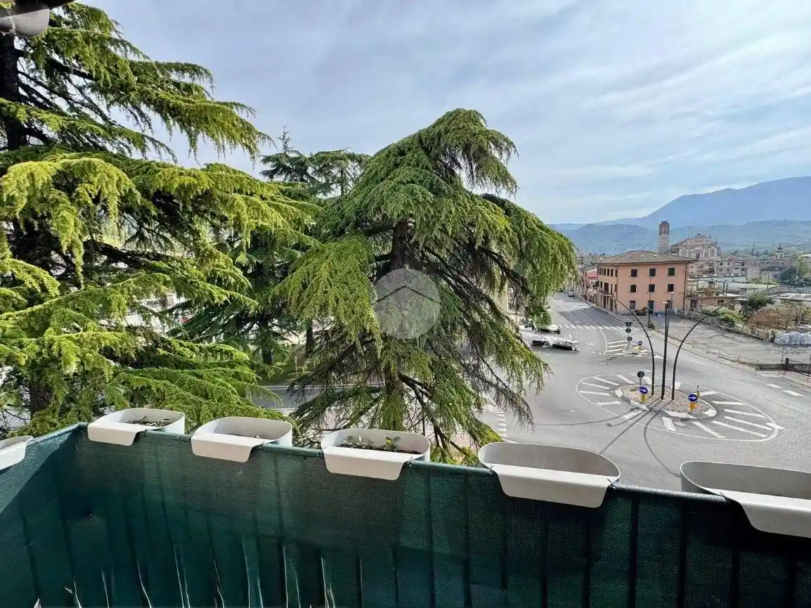 Appartamento in vendita a Caprino Veronese