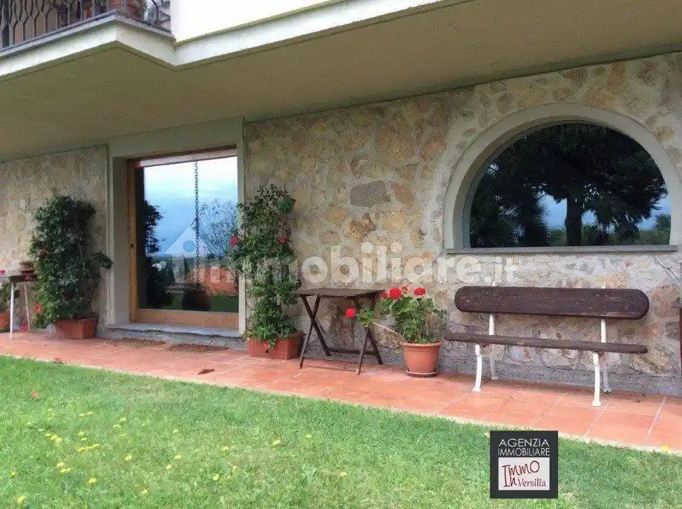 Villa in vendita a Camaiore
