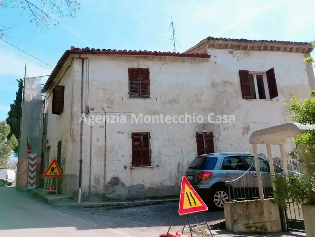 Casa indipendente in vendita a Pesaro