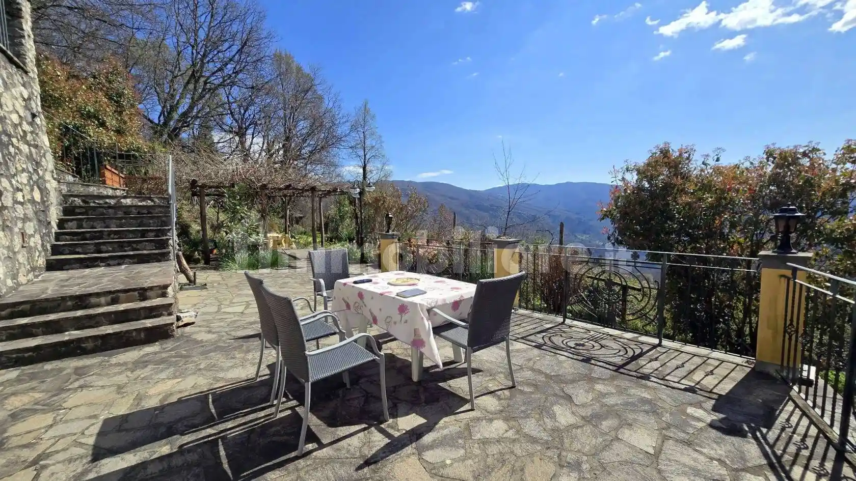 Casa indipendente in vendita a Bagni di Lucca