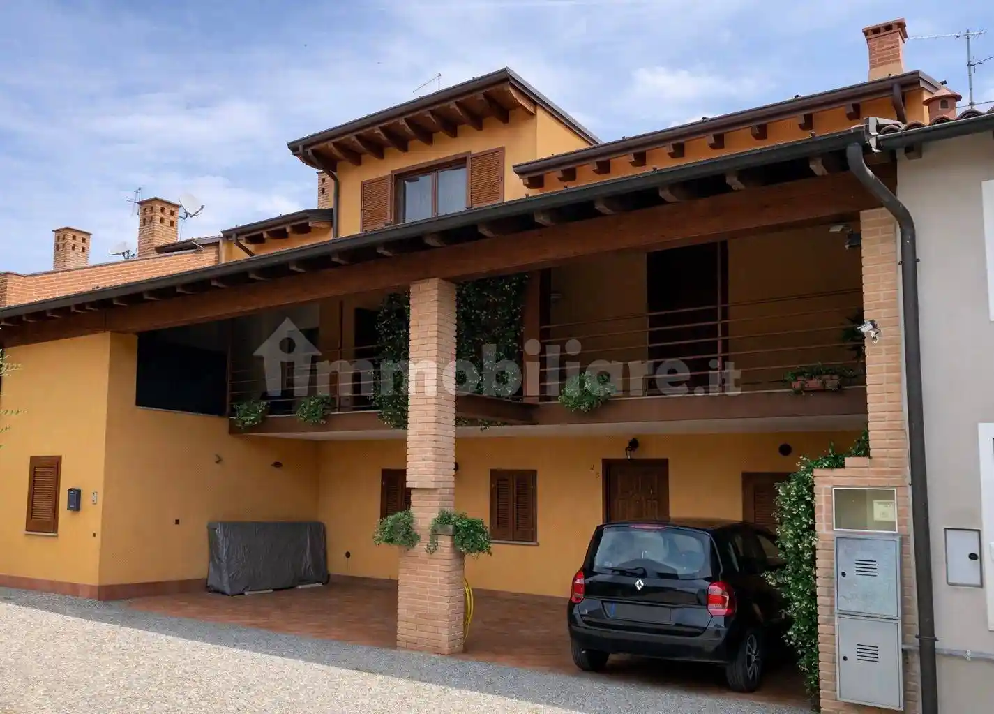 Villa in vendita a Crespiatica