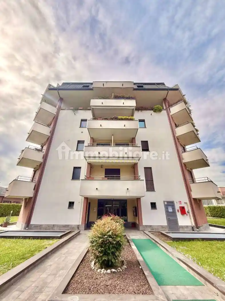 Appartamento in vendita a Rozzano