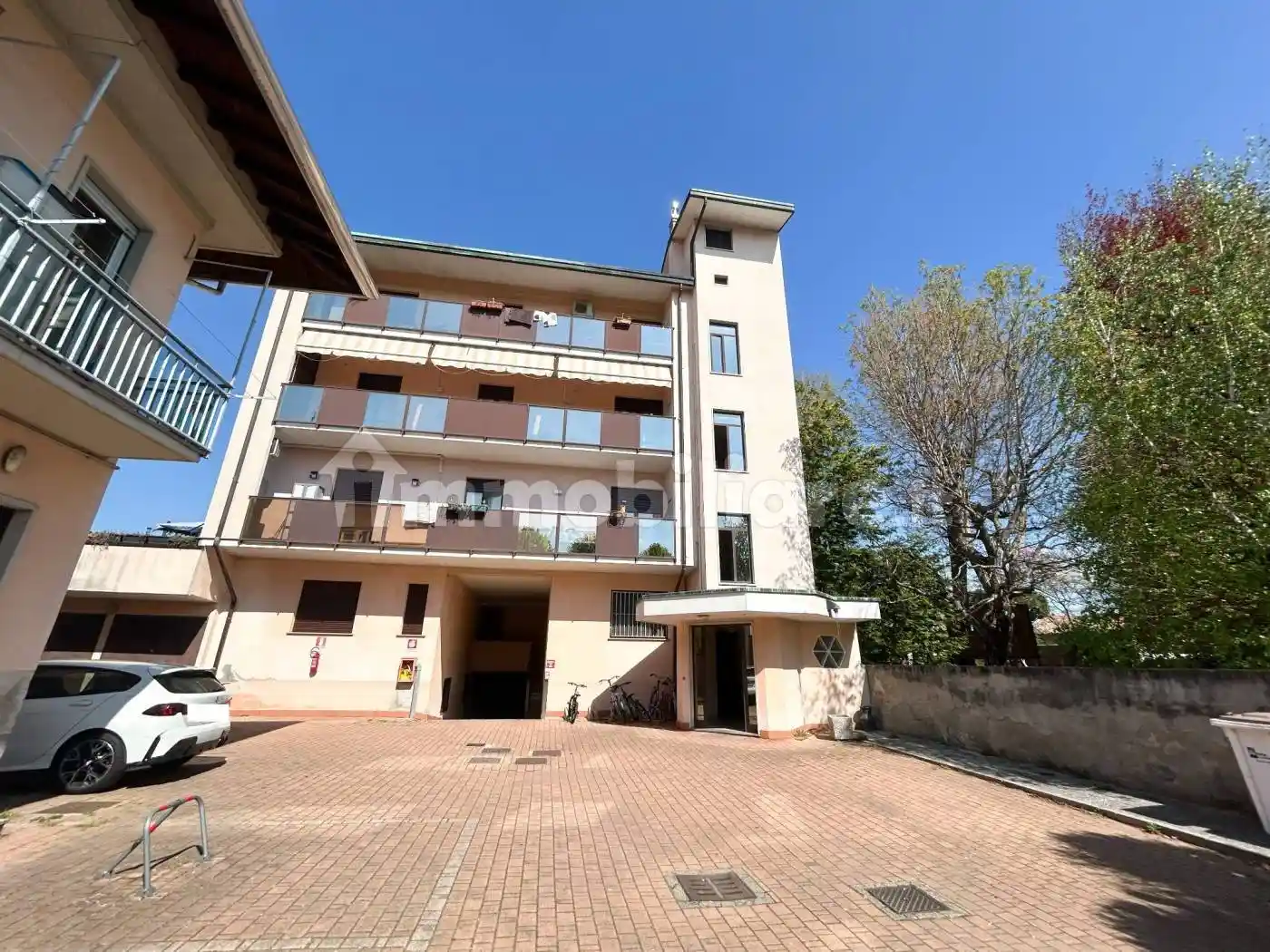 Appartamento in vendita a Solbiate Olona