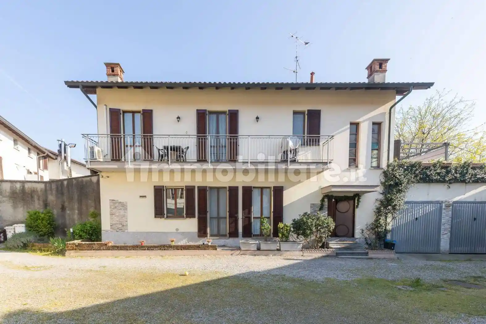 Casa indipendente in vendita a Aicurzio