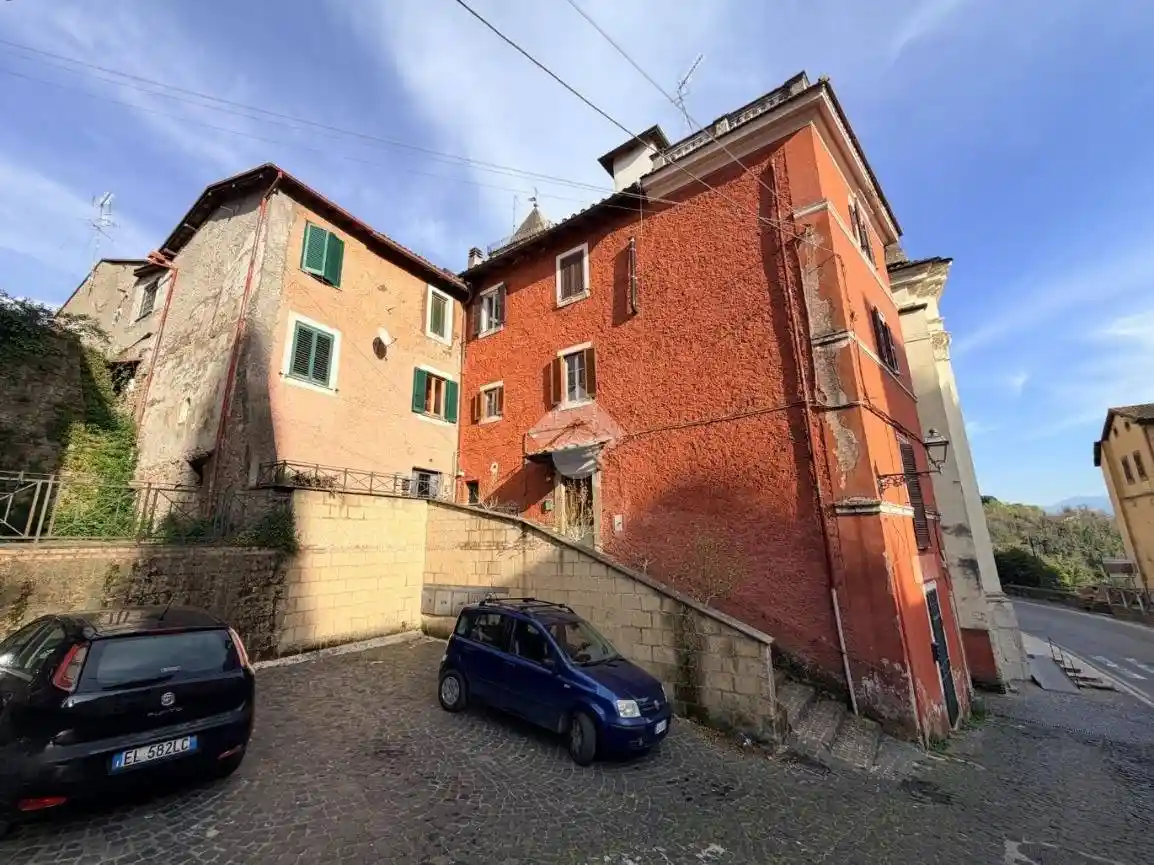 Appartamento in vendita a Cave