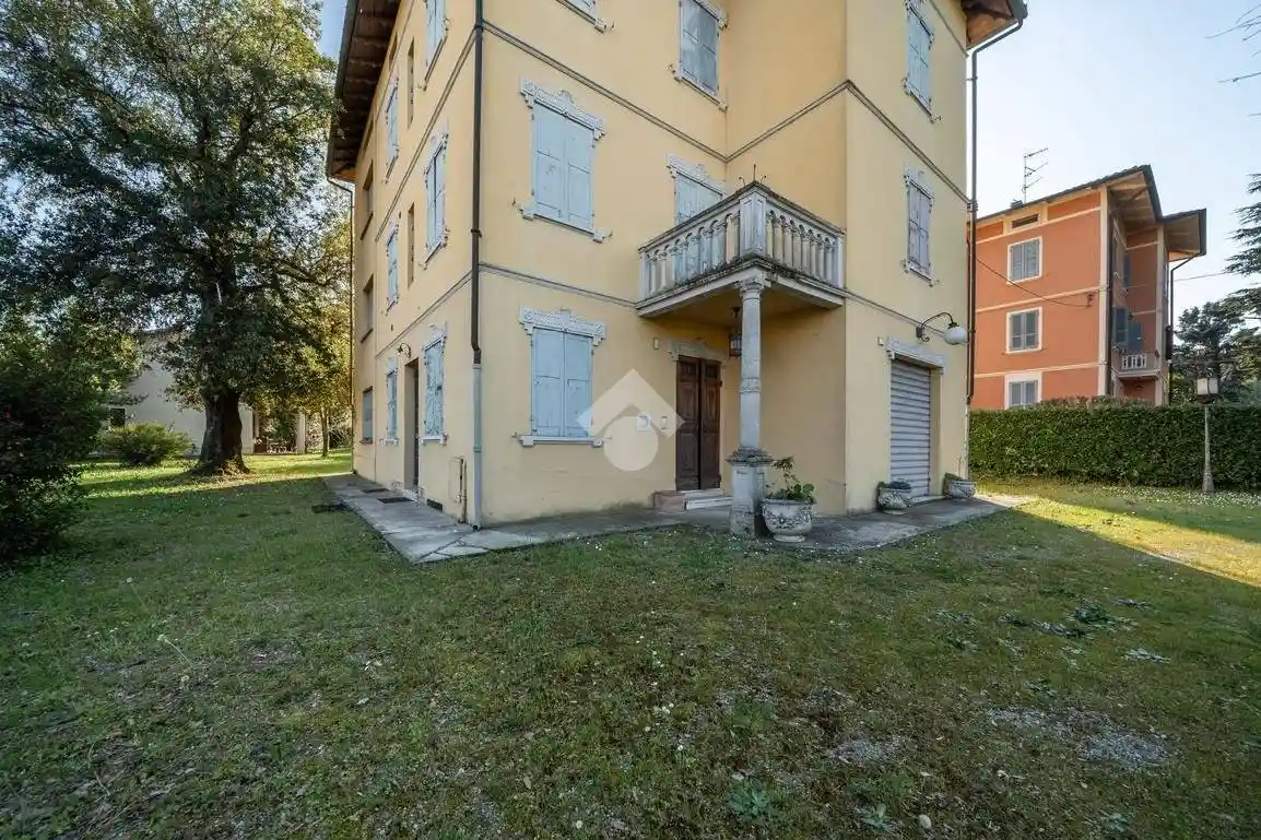 Villa in vendita a Quattro Castella