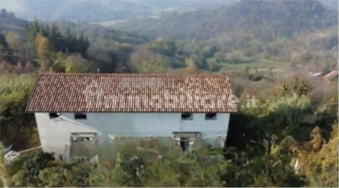 Palazzo - Stabile in vendita a Cocconato