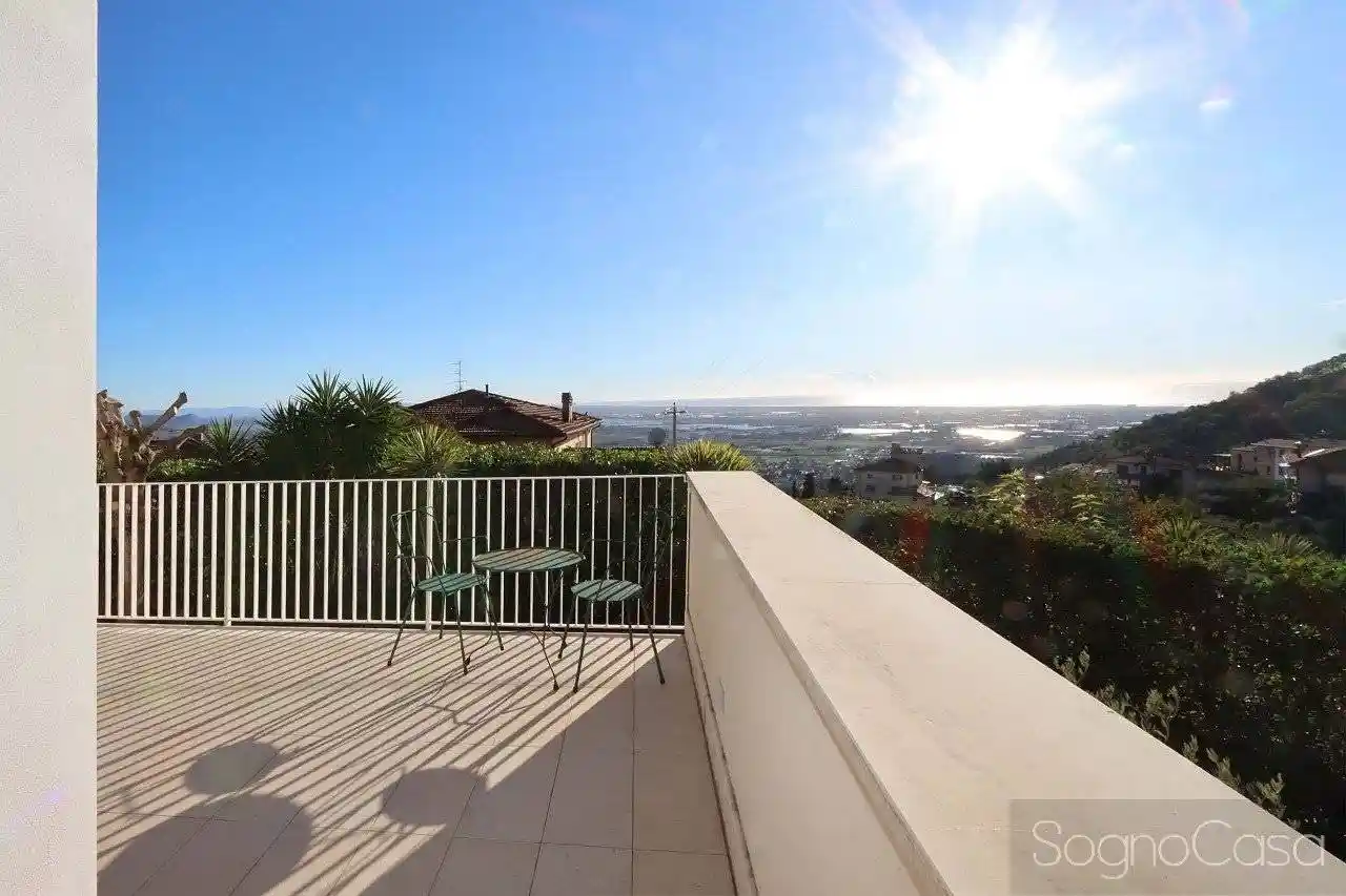 Villa in vendita a Massarosa