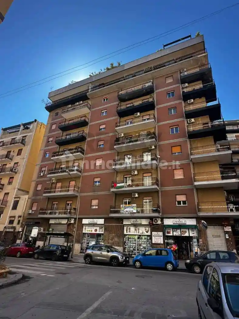 Appartamento in vendita a Palermo