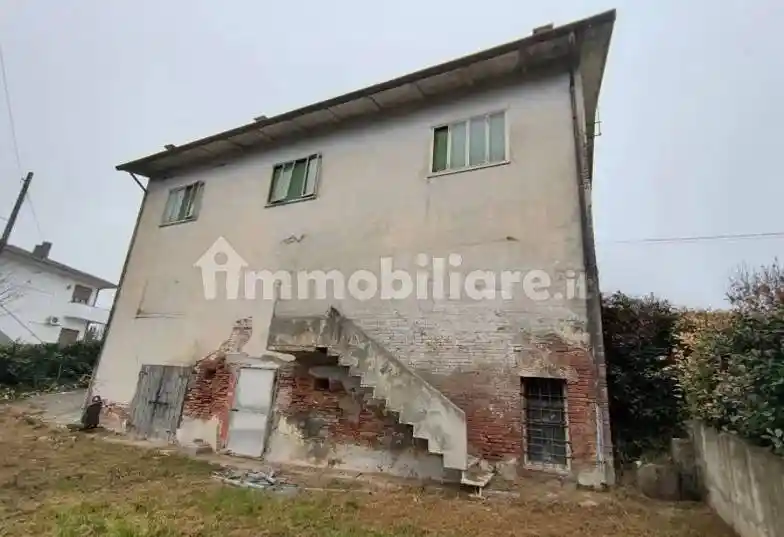 Casa indipendente in vendita a Frassinelle Polesine