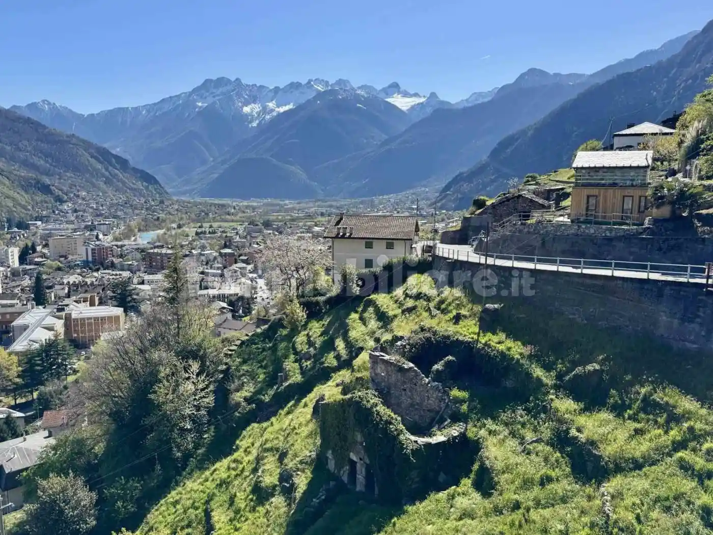 Rustico - Casale in vendita a Chiavenna