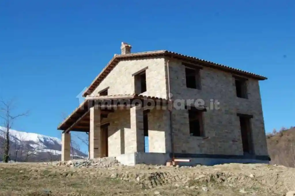 Rustico - Casale in vendita a Amandola